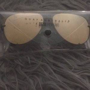 Quay Australia sunglasses rose gold